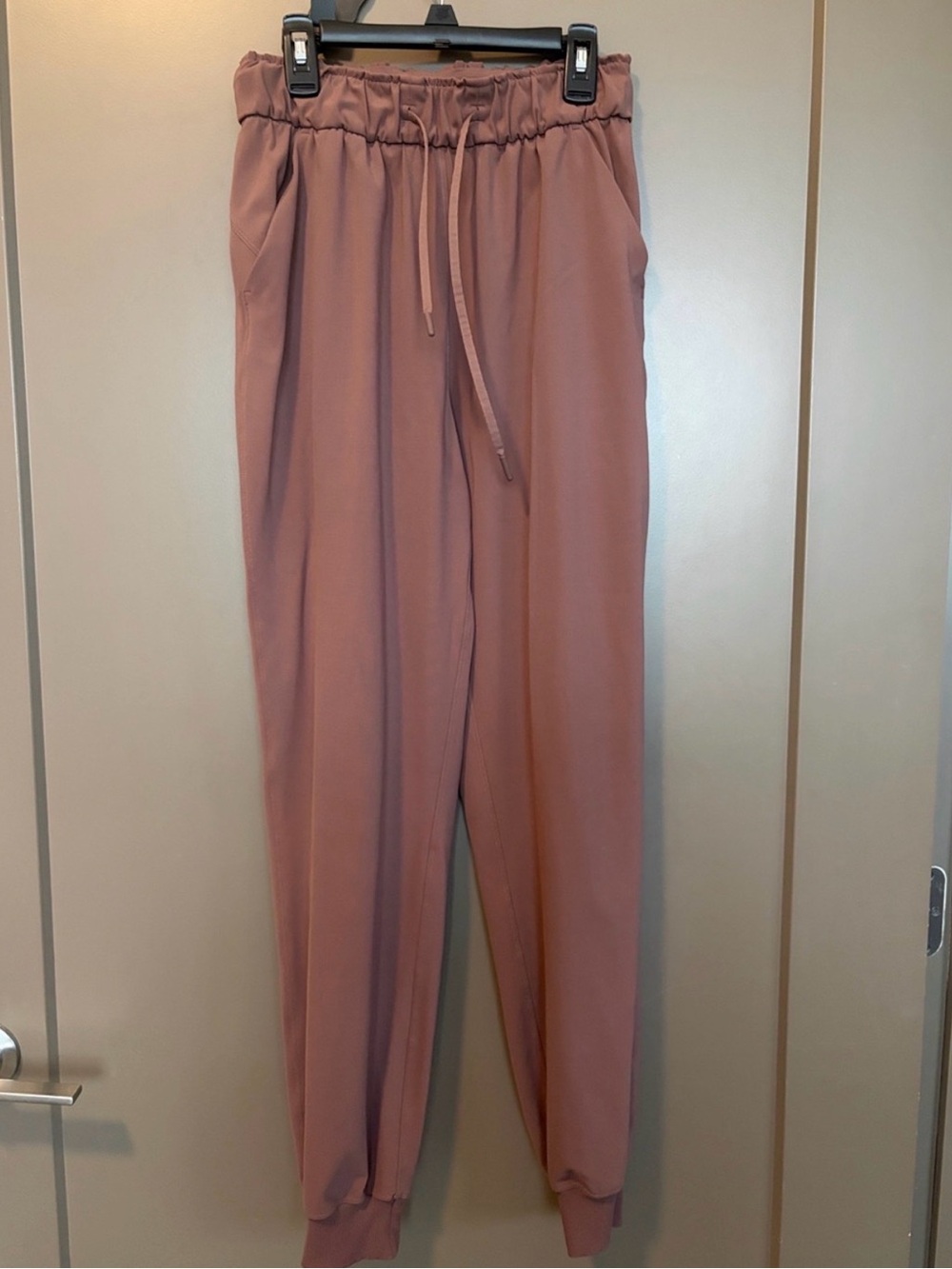 Lululemon Stretch Joggers - Spiced Chai